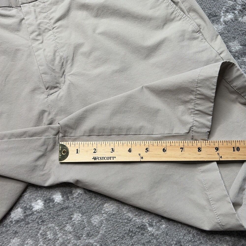 Vineyard Vines On The Go Shorts Mens 36 Khaki Tan Performance Golf Stretch OTG - Picture 6 of 7